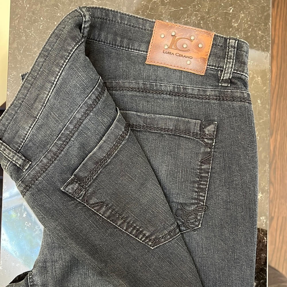 Luisa Cerano lightweight jeans.